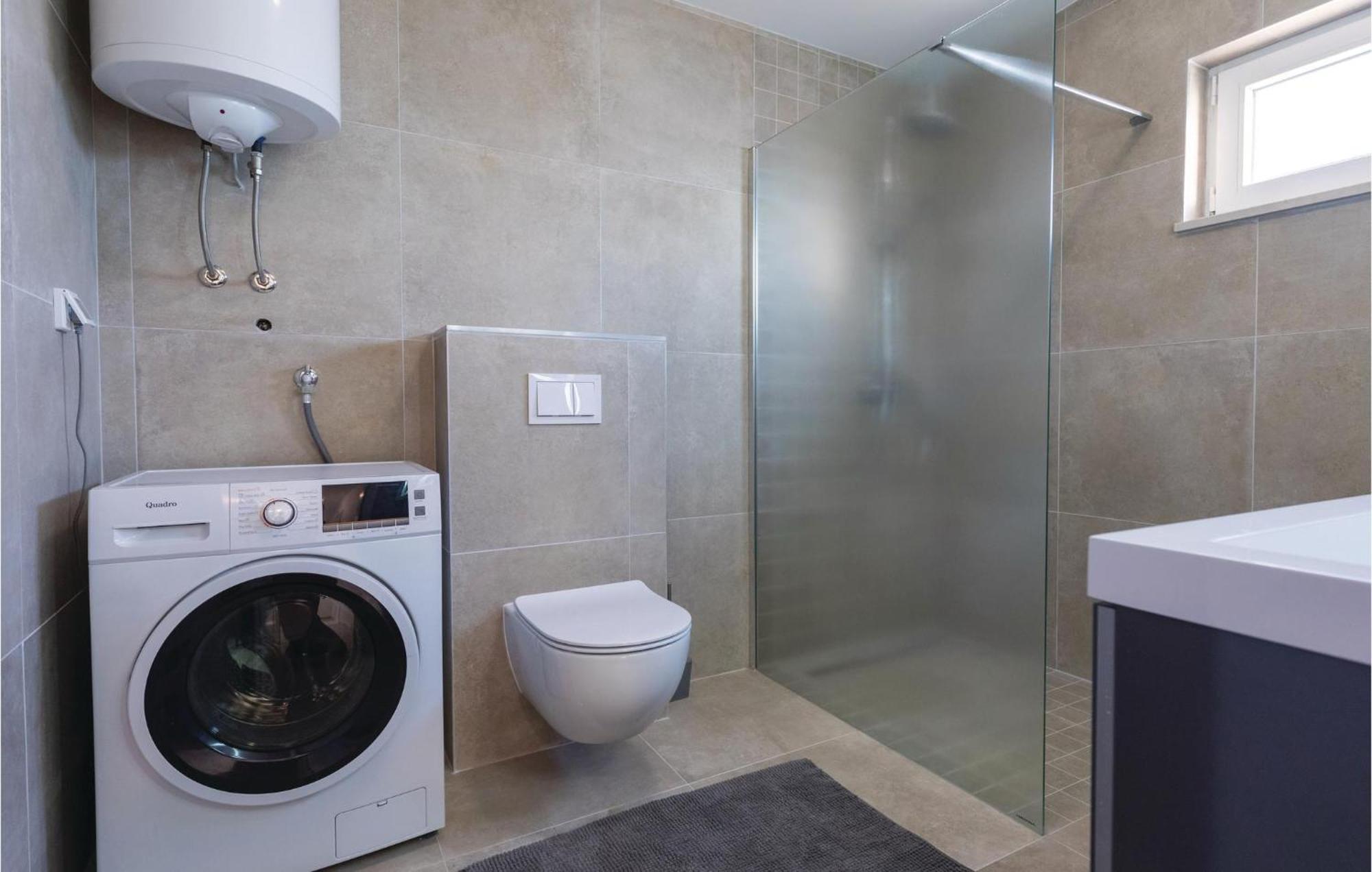 Awesome Apartment In Blace With House Sea View Экстерьер фото