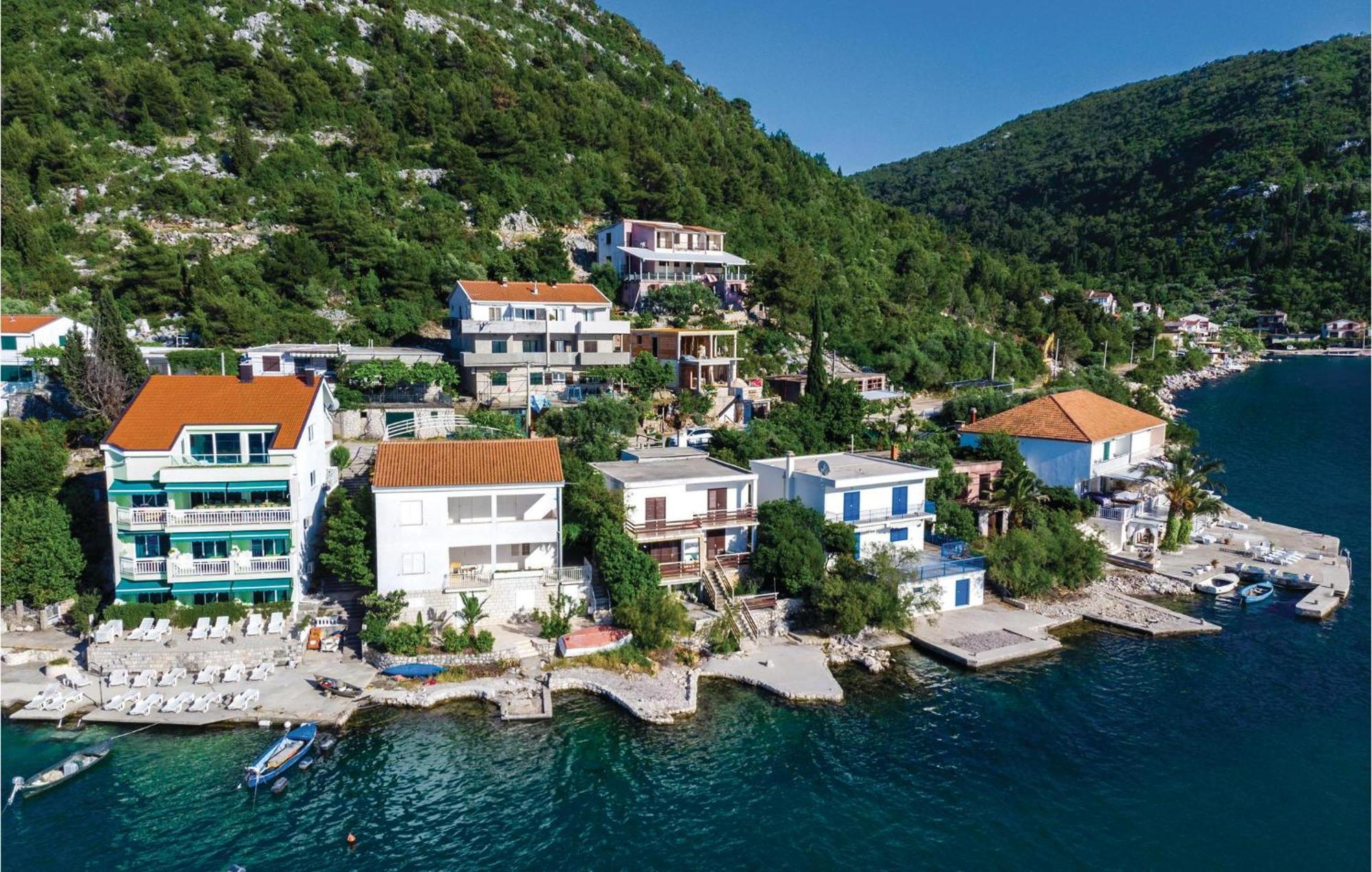 Awesome Apartment In Blace With House Sea View Экстерьер фото